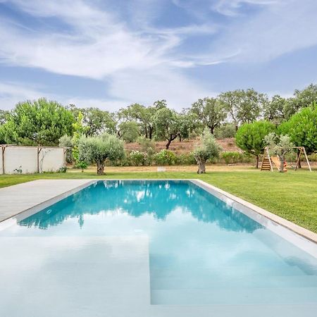 Refreshing Poolside Escape In Ponte De Sor Otel Dış mekan fotoğraf